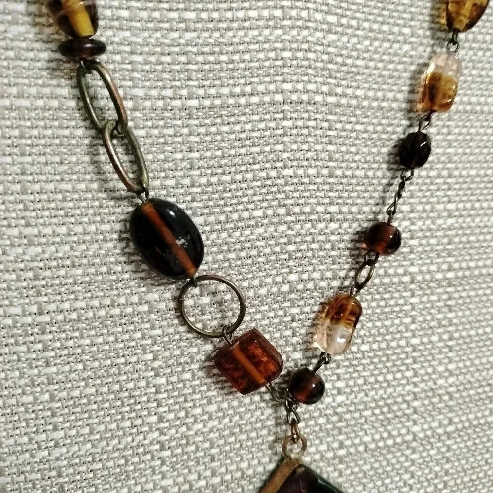 ICING Gold Tone Necklace Womens Fashion Jewelry Signed Amber Glass Beads 16